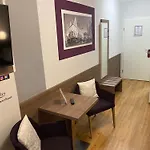 Ξενοδοχείο Altes Winzerhaus Κόχεμ