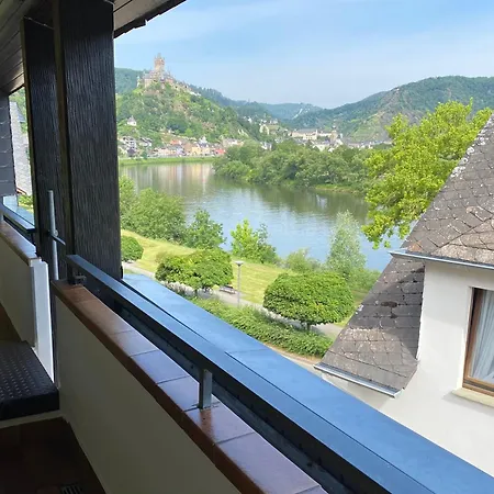 Altes Winzerhaus Hotel